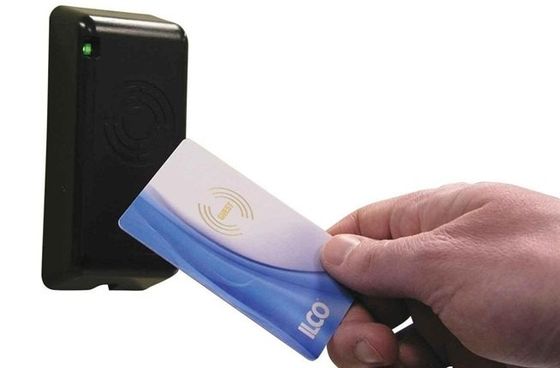OEM EV1 RFID Smart Card 2K 4K 8K 13.56MHz Plastic Loyalty Cards Customized Size