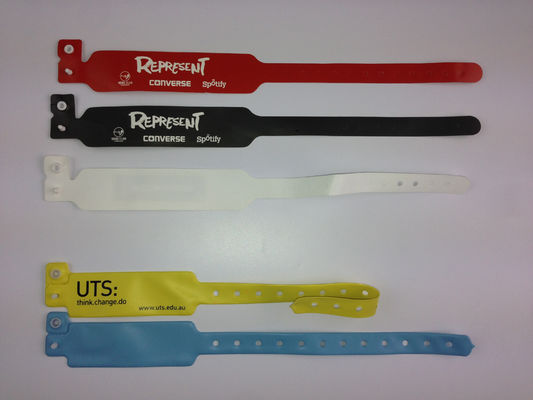 Logo Printing PVC Hospital Medical Wristband , RFID NFC Tag Bracelet Disposable