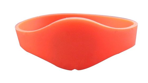 13.56MHz PVC​ Silicone RFID Access Control Wristbands High Temperature Resistance