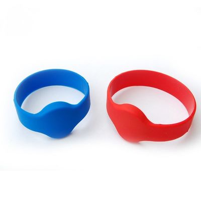 13.56MHz PVC​ Silicone RFID Access Control Wristbands High Temperature Resistance