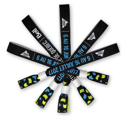 Social Distancing NFC RFID Access Control Wristbands Heat Resistant With Silk Logo Printing