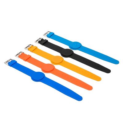 13.56MHZ M5 Chip Silicone RFID Wristband , RFID Bracelet Tag For Cashless Payment