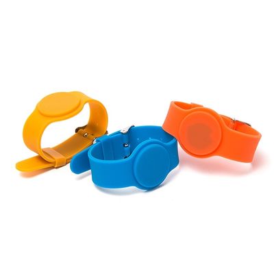 13.56MHZ M5 Chip Silicone RFID Wristband , RFID Bracelet Tag For Cashless Payment