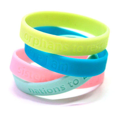 Silicone RFID Access Control Wristbands Waterproof RFID NFC Bracelets With Logo Print