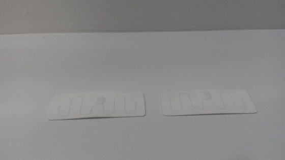 Woven Material UHF RFID Label Sticker Smart Tag For Apparel Management
